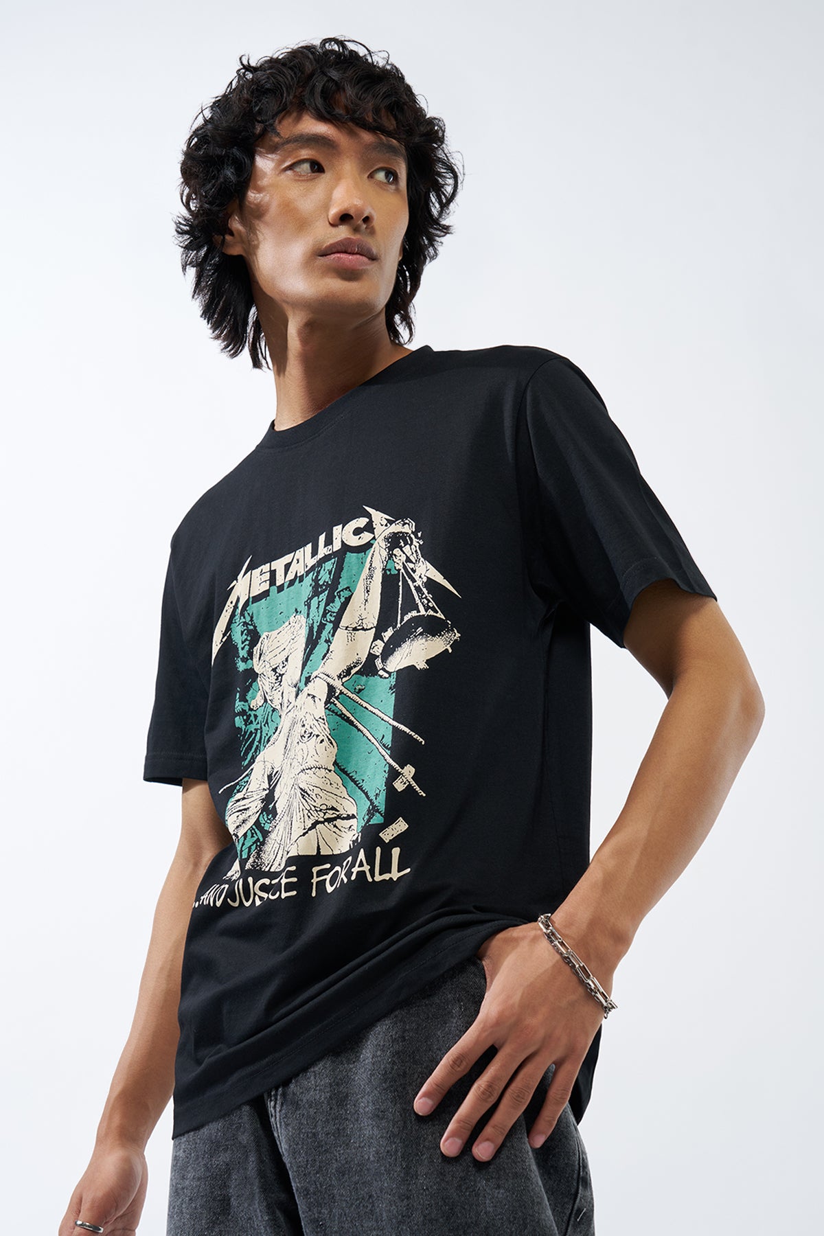 Black Graphic Printed Regular Fit T-Shirt for Men - Image 4