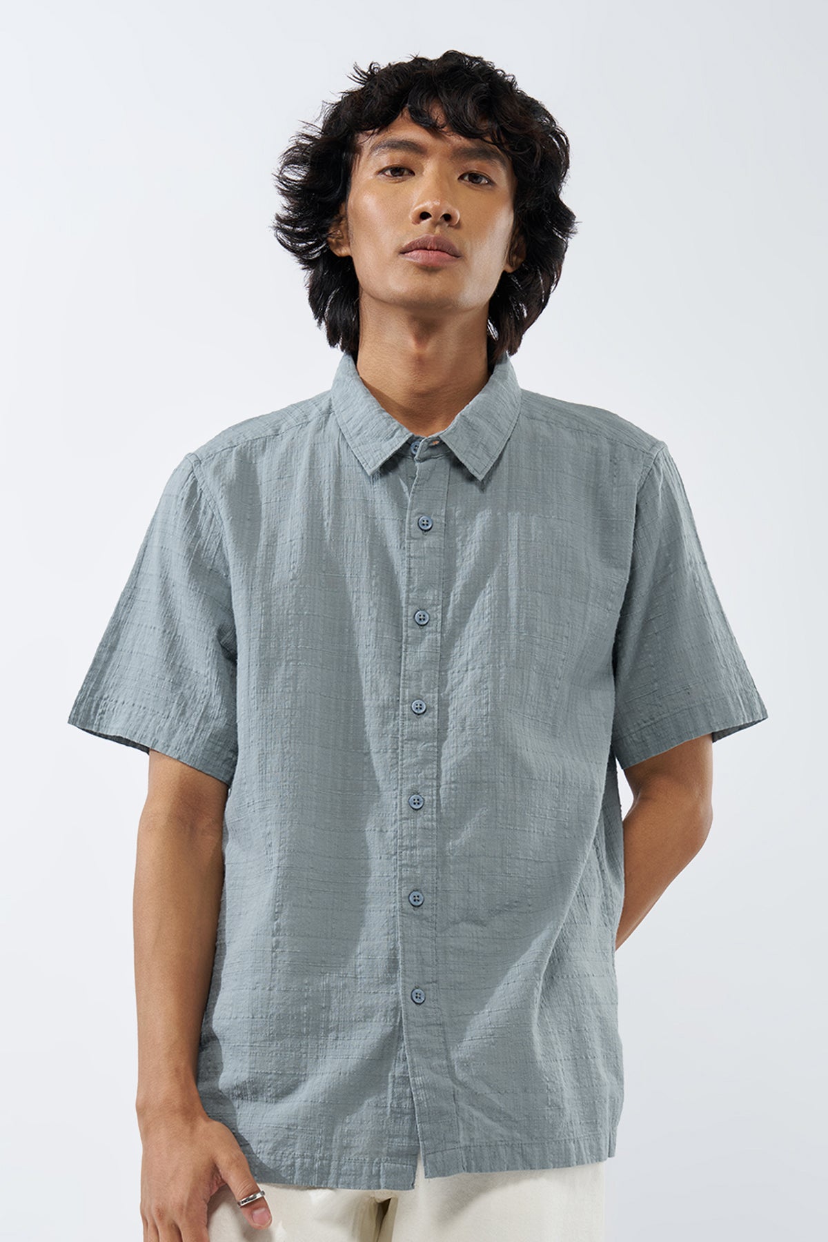 Grey Textured Regular Fit Shirt for Men - Image 2