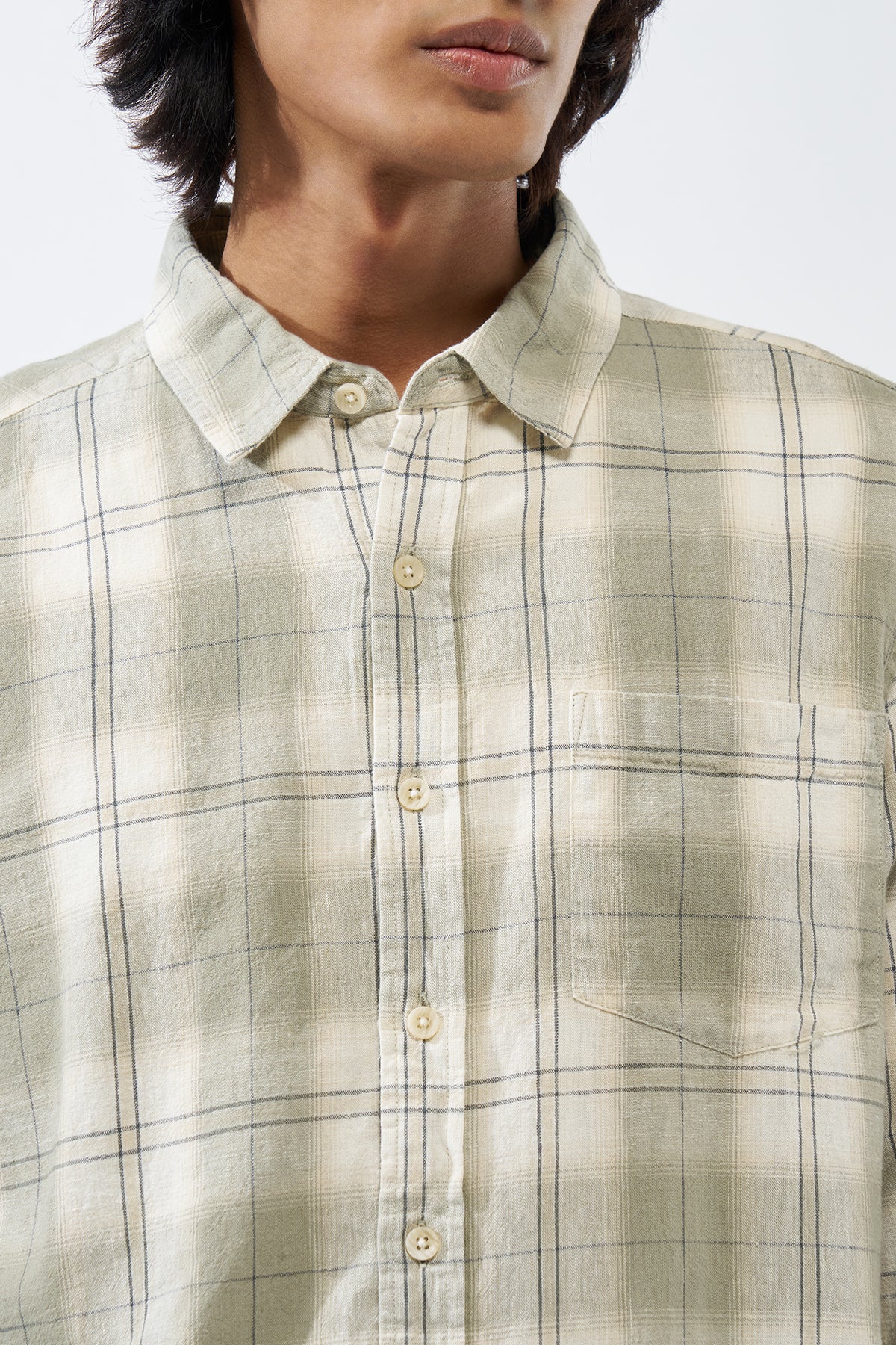 Green Checked Regular Fit Shirt for Men - Image 3
