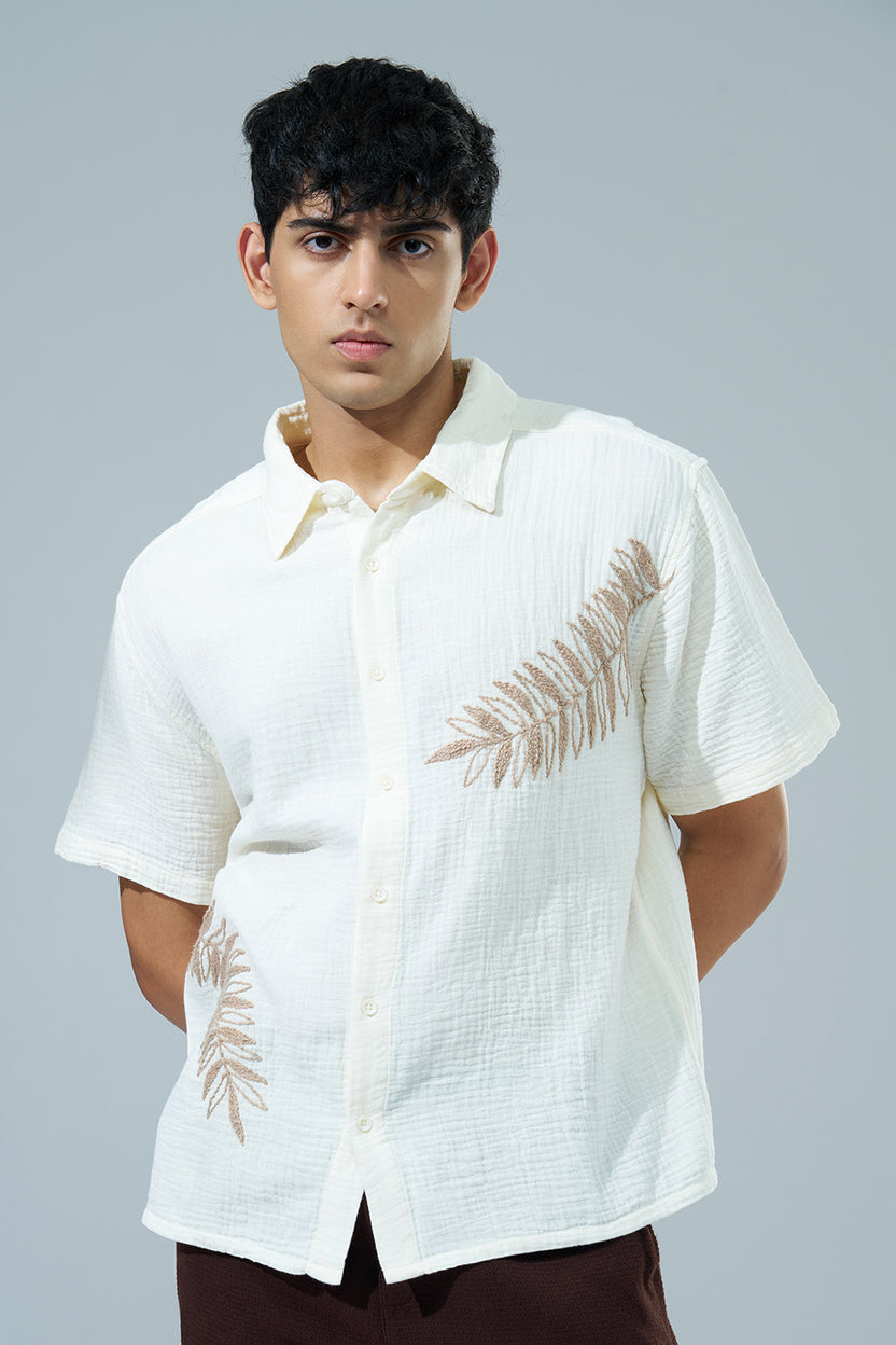 Off White Embroidered Regular Fit Casual Shirt For Men - Image 2