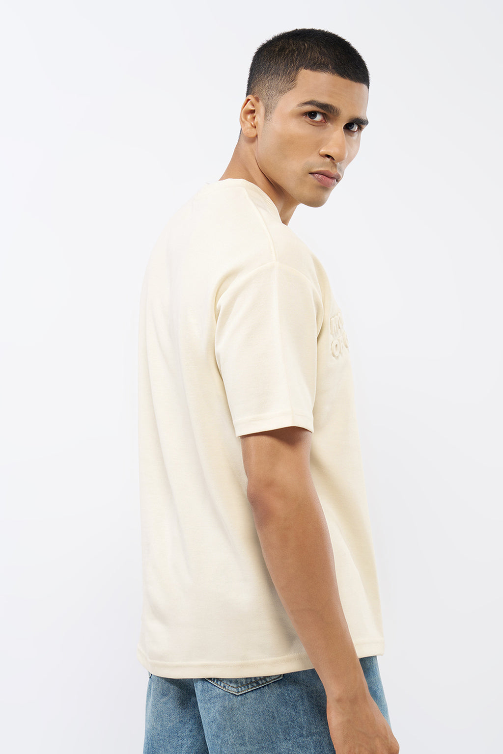 Cream Embossed Regular Fit T-Shirt for Men - Image 5