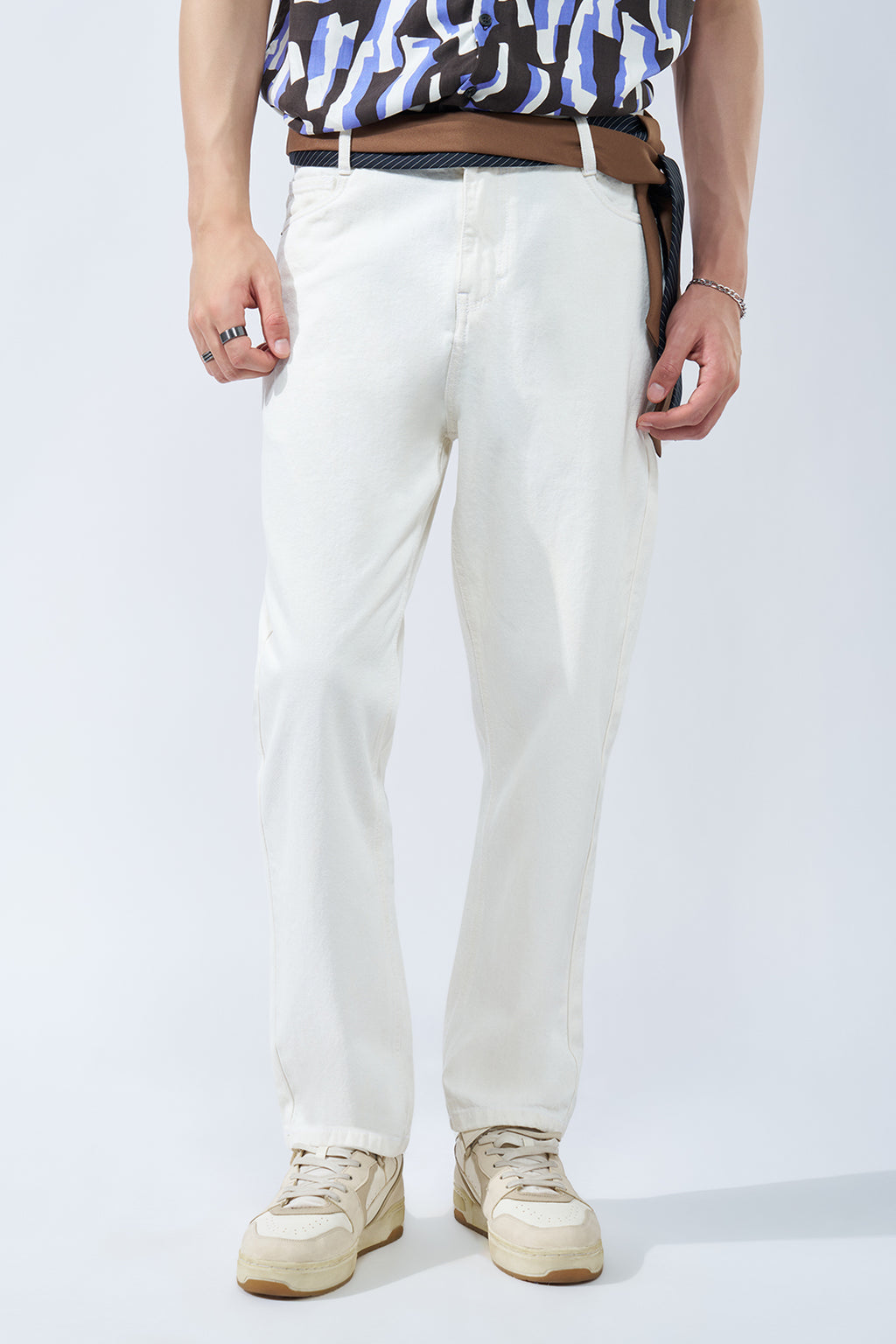 Off-White Solid Jeans for Men - Image 1