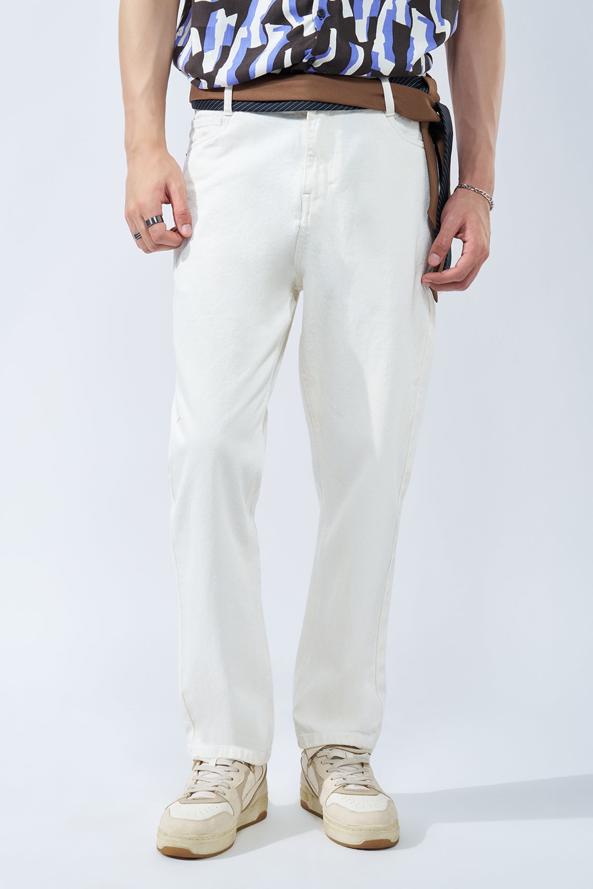 Off-White Solid Jeans for Men - Image 1