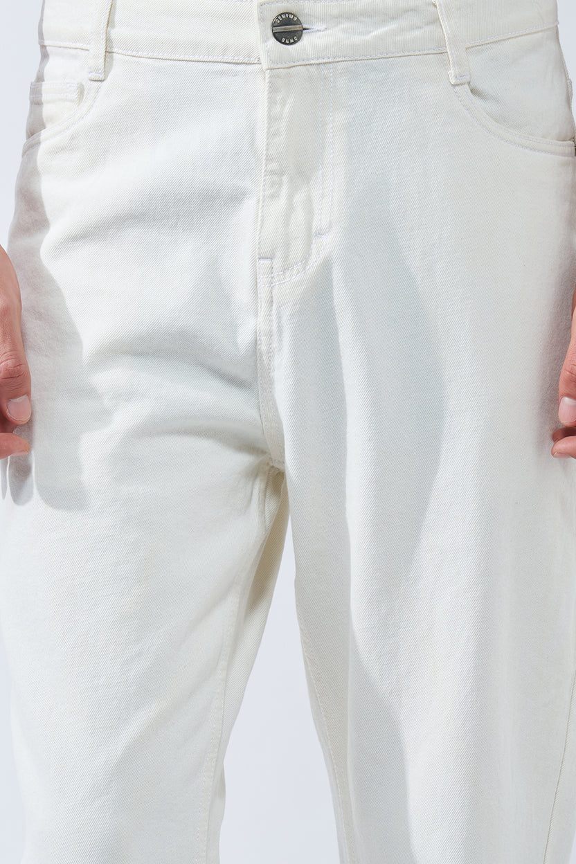 Off-White Solid Jeans For Men - Image 3