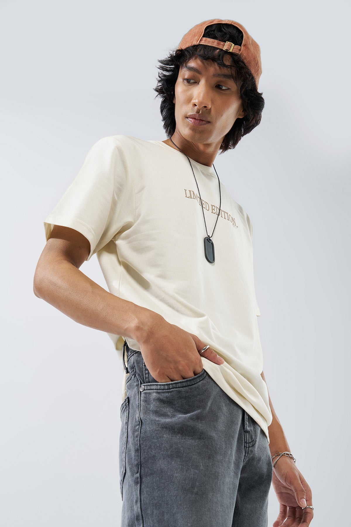 Off White Printed Regular Fit T-Shirt for Men - Image 1