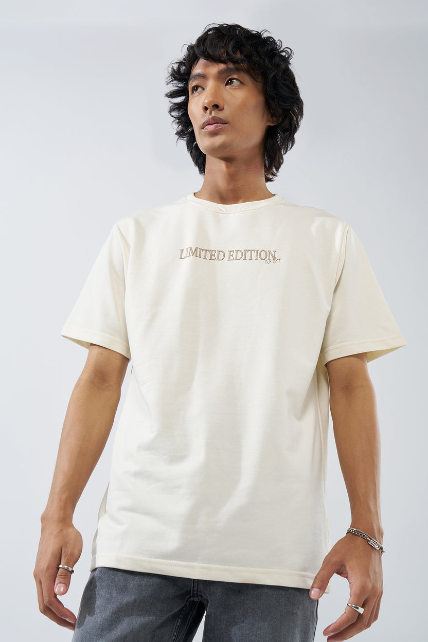 Off White Printed Regular Fit T-Shirt for Men - Image 2