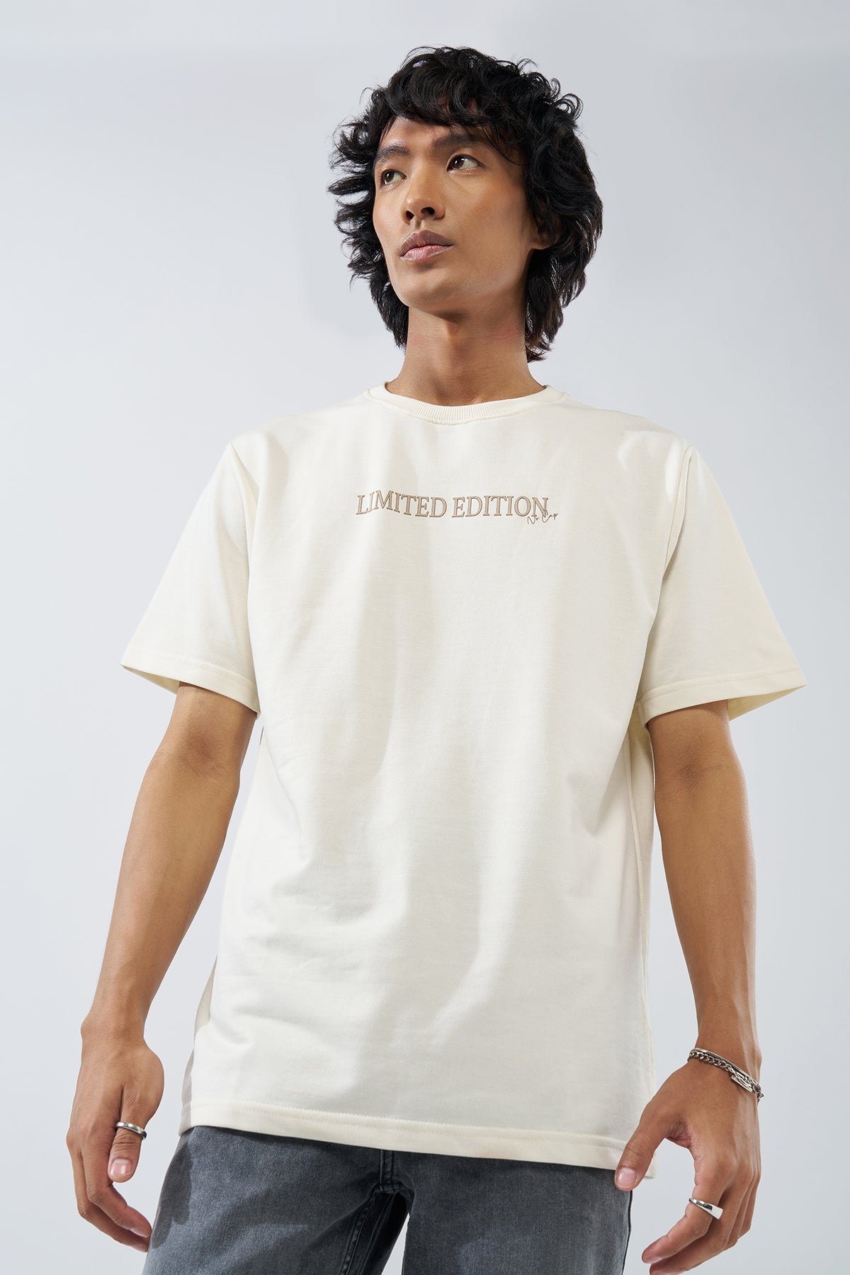 Off White Printed Regular Fit T-Shirt for Men - Image 2