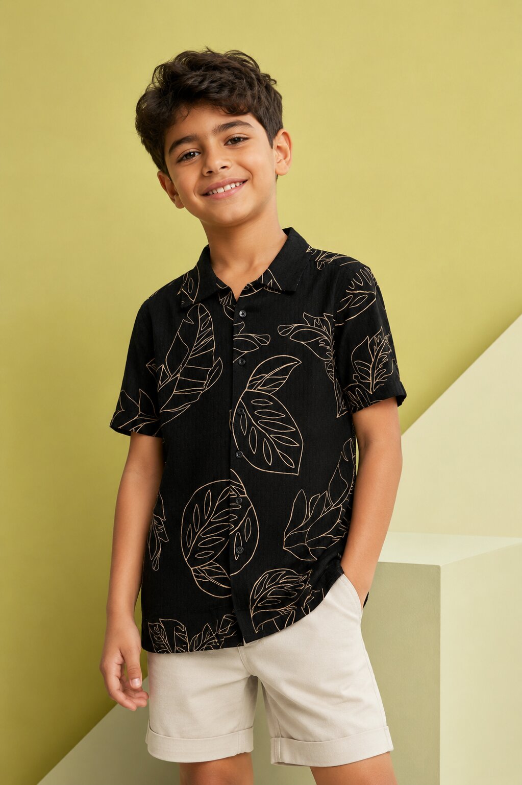 Black Botanical Print Shirt for Tweens Boys - Image 1