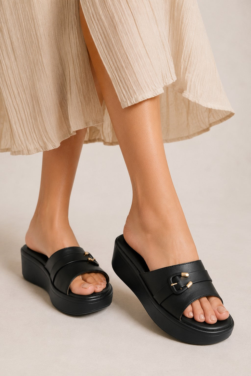 Women's Black Sandal for Women - Image 1