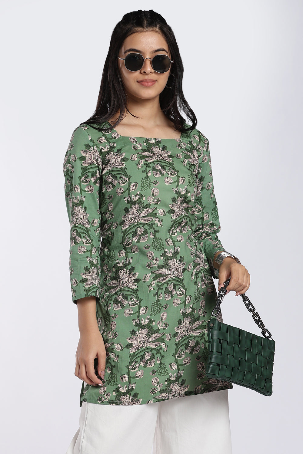 Green Floral Printed Flared Tunic for Women - Image 1