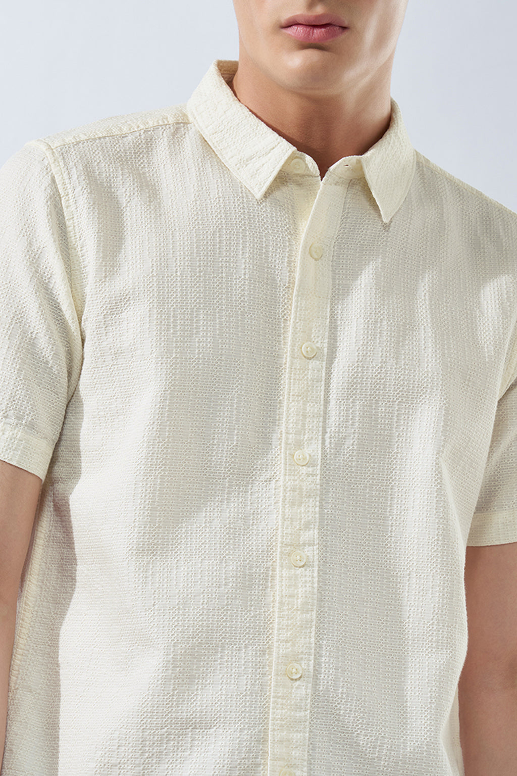 Off-White Textured Shirt for Men - Image 7