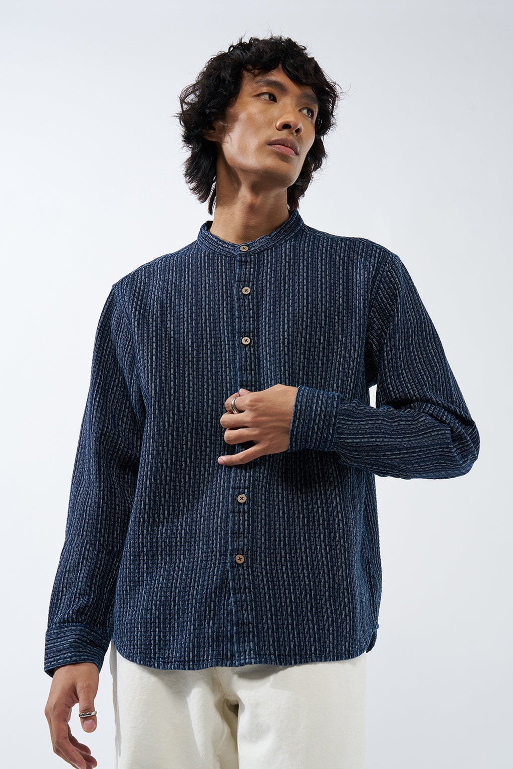 Navy Self Design Regular Fit Shirt for Men - Image 2