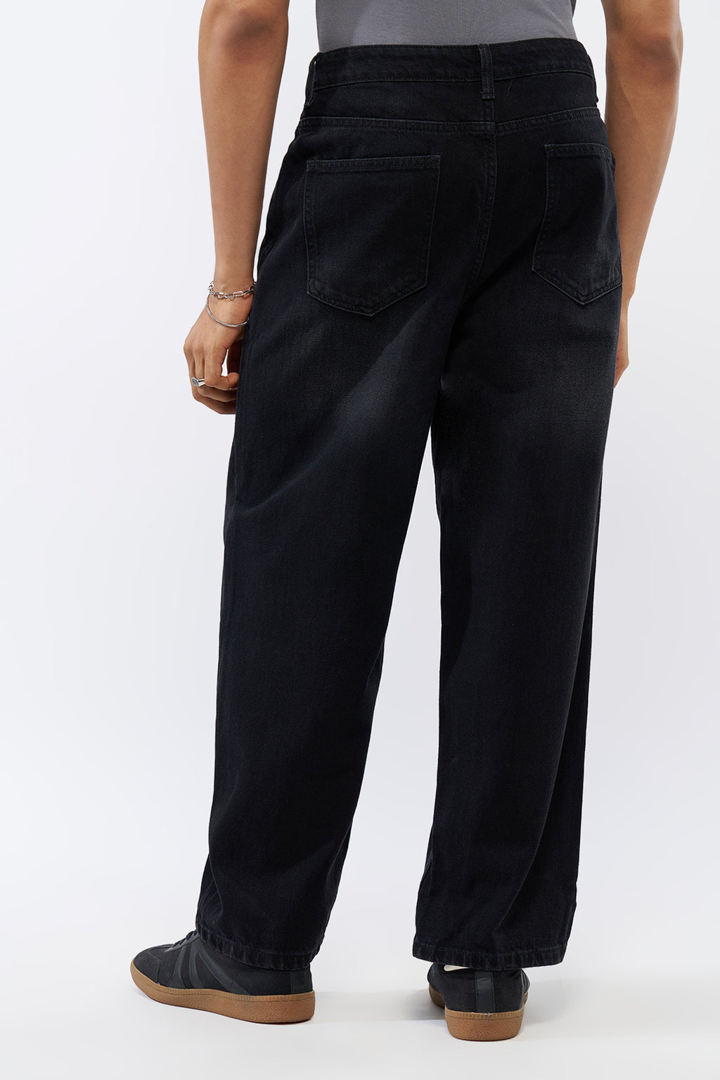 Black Solid Regular Fit Jeans for Men - Image 5