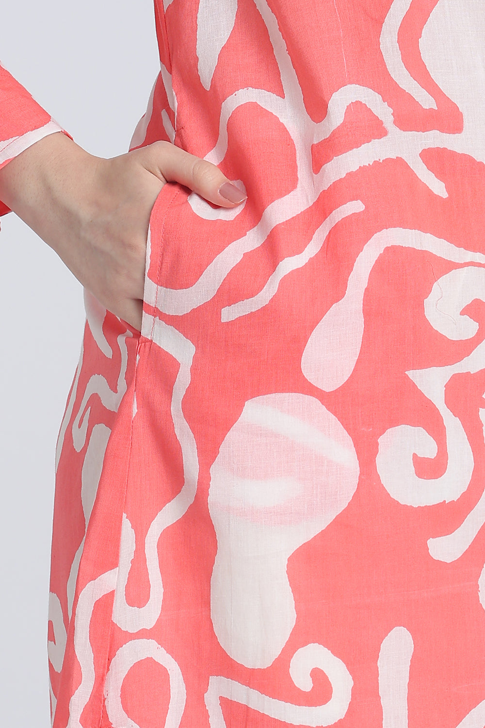 Peach Regular Fit Cambric Kurta for Women - Image 7