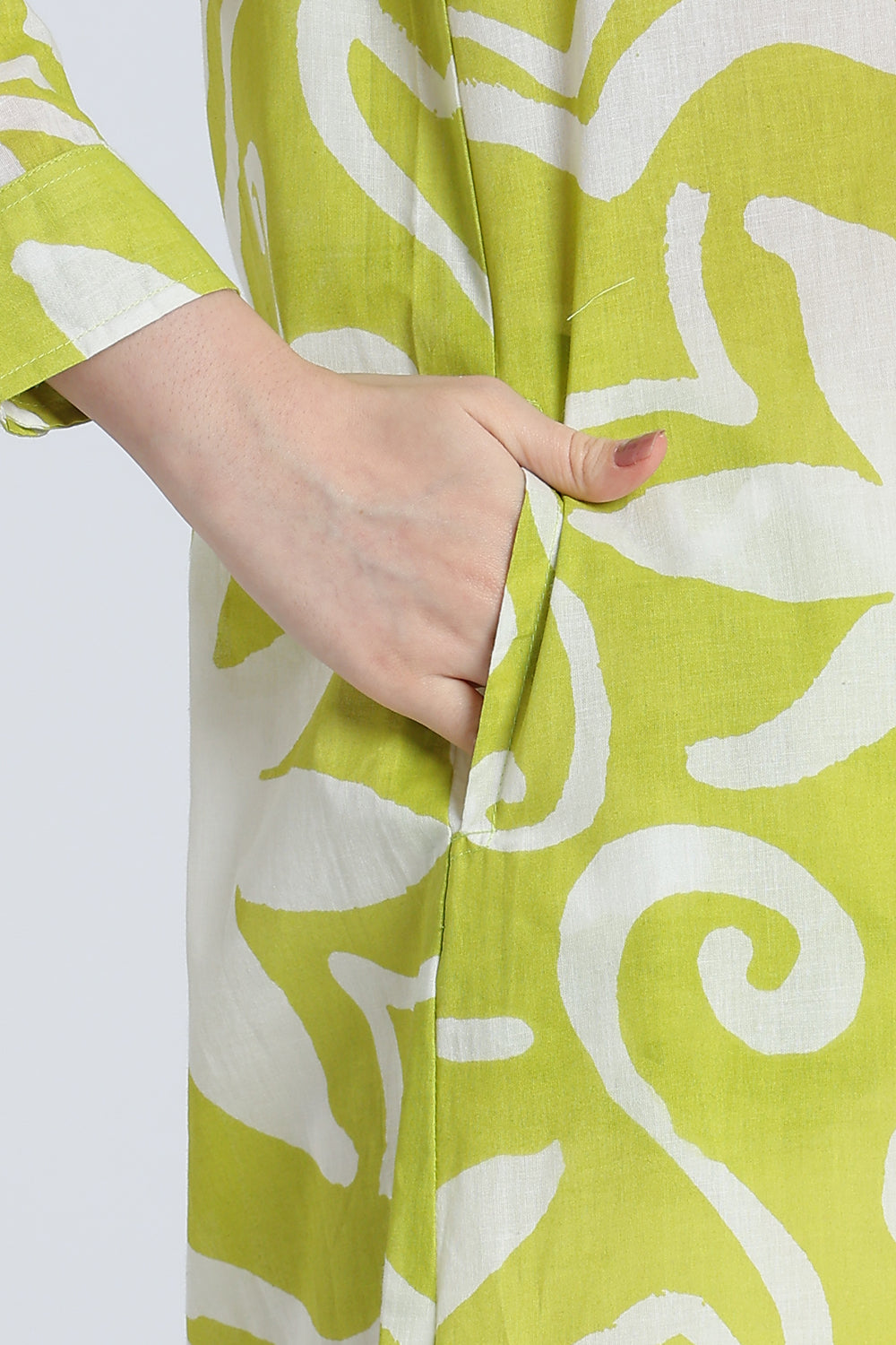 Lime Regular Fit Cambric Kurta for Women - Image 3
