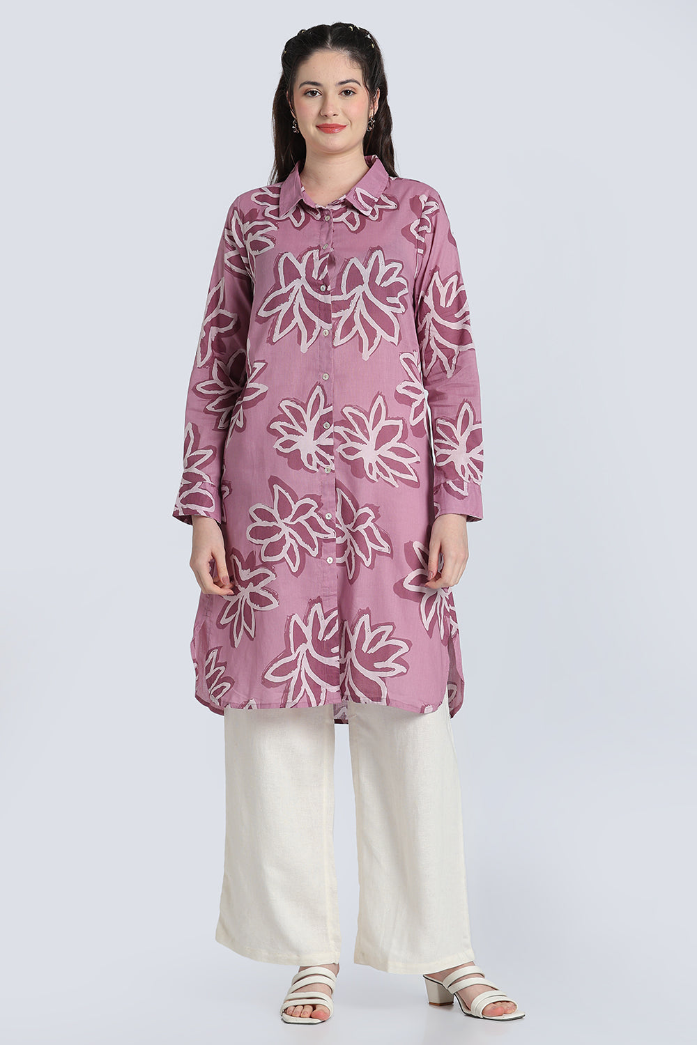 Lilac Floral Regular Fit Cambric Kurta for Women - Image 1