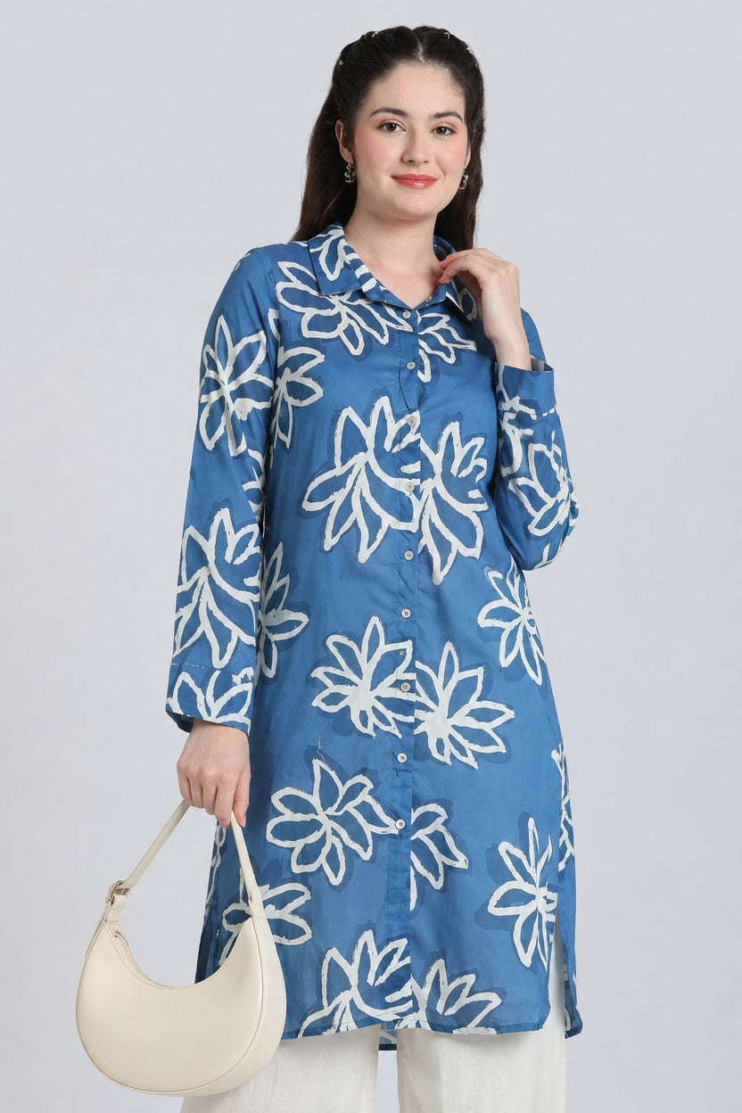Blue Floral Regular Fit Cambric Kurta for Women - Image 1