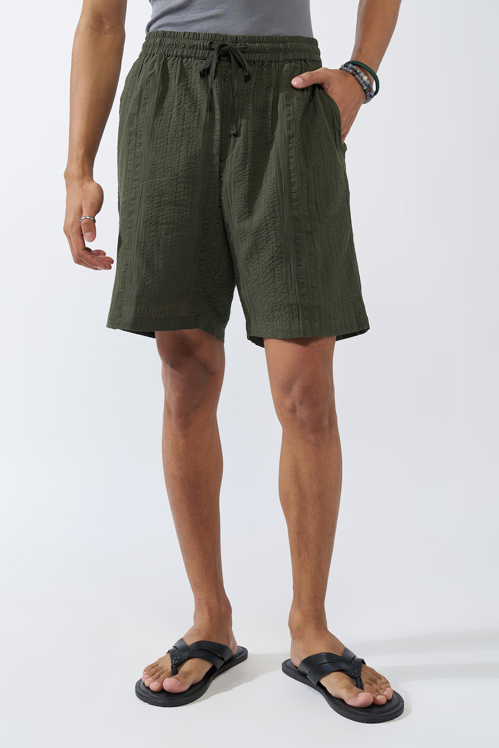 Olive Textured Regular Fit Shorts for Men - Image 2