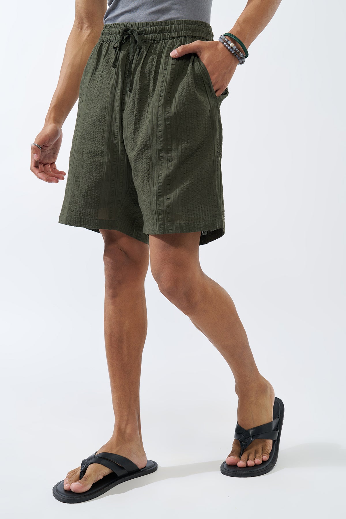 Olive Textured Regular Fit Shorts for Men - Image 4