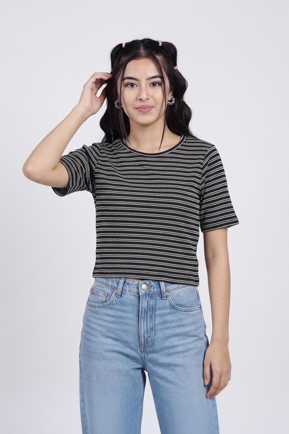 Black Striped Regular Fit Crop Top for Women - Image 2