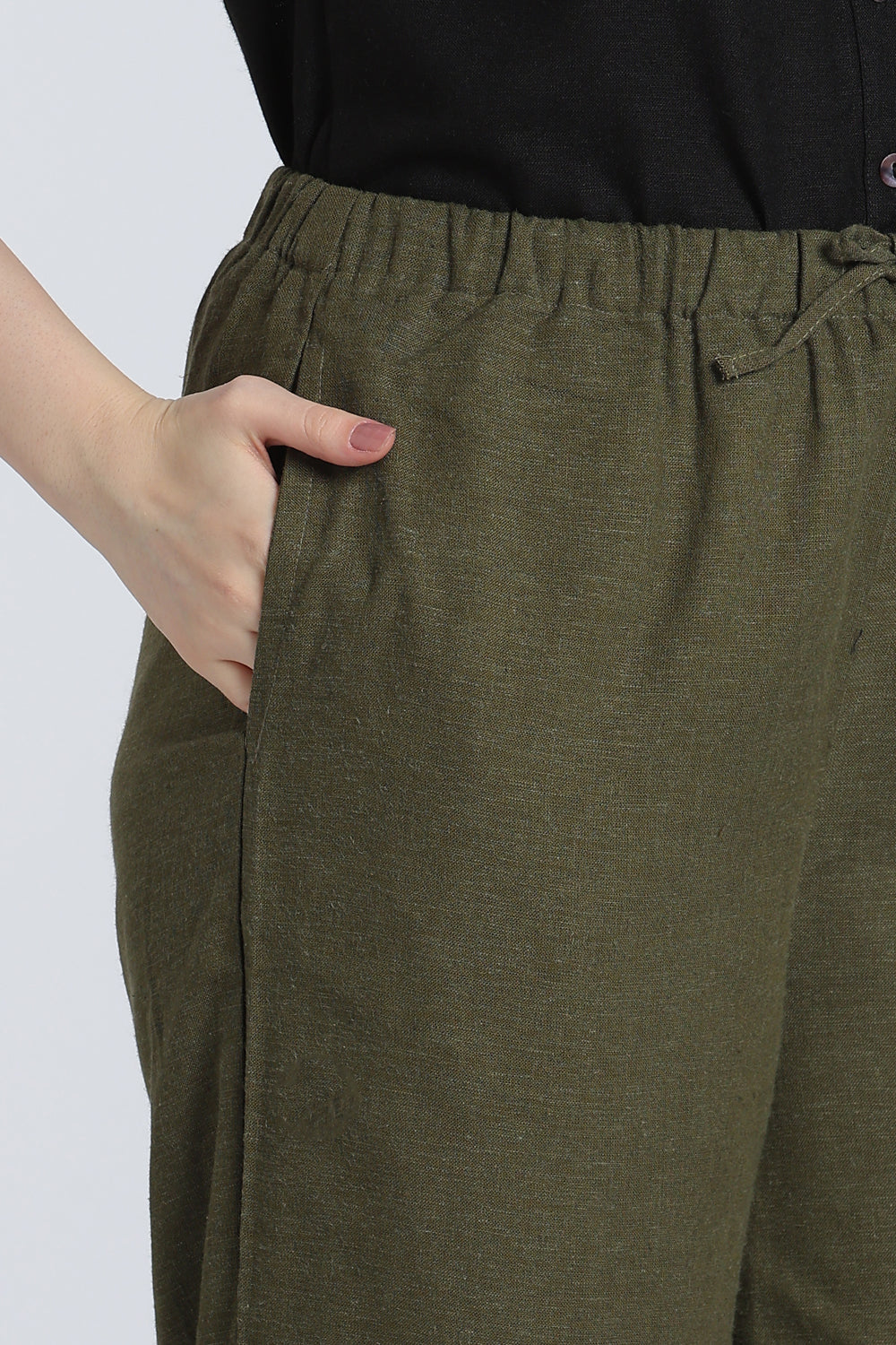 Olive Wide Leg Fit Pant With 2 Pocket for Women - Image 3