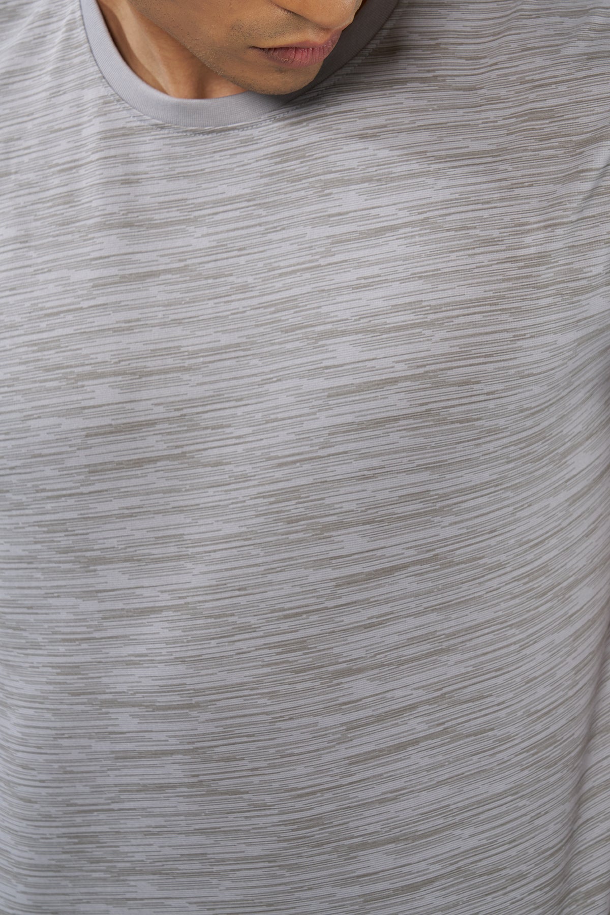 Grey Textured Regular Fit T-Shirt for Men - Image 2