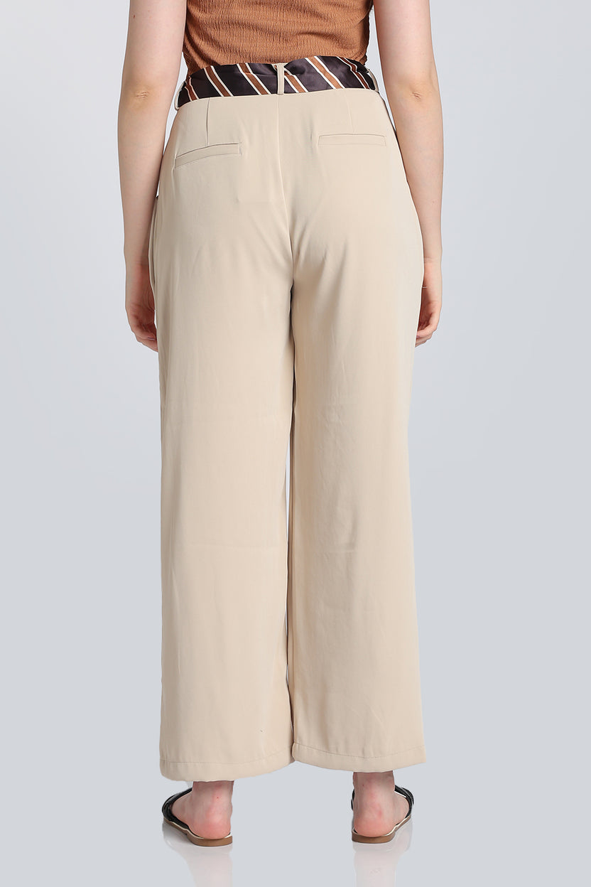 Beige Wide Leg Fit Trouser With 2 Pocket for Women - Image 5