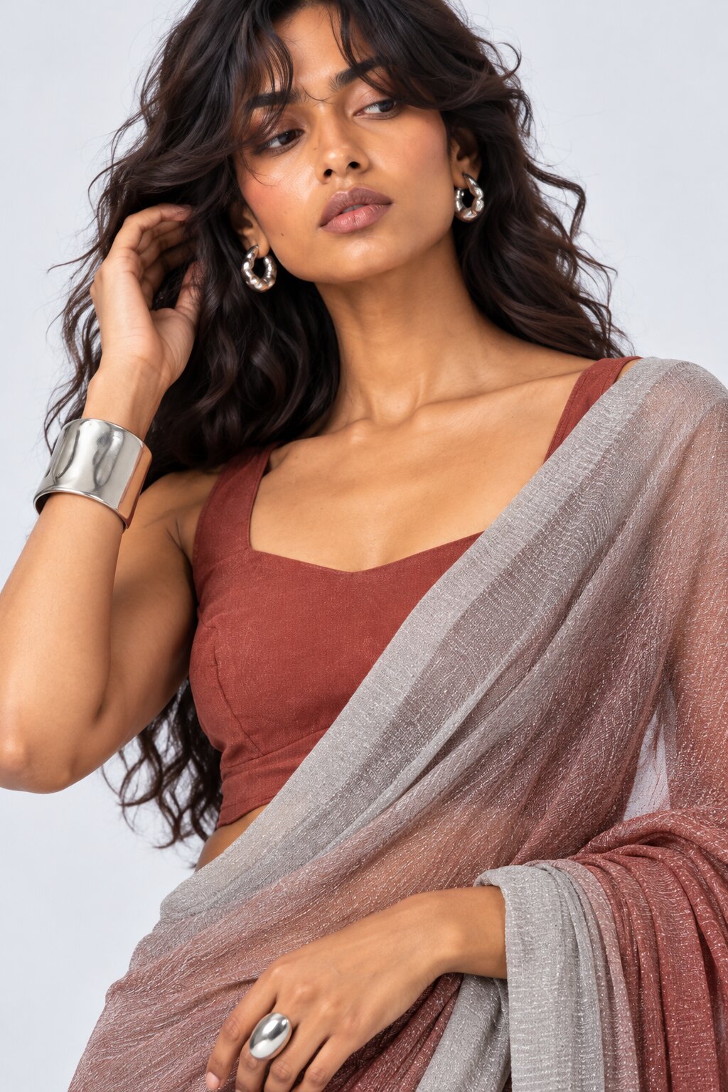 Womens Silver Draped Fit Sari - Image 3